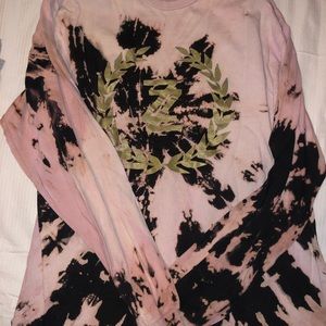 Very unique Yaz Apparel tie dye shirt